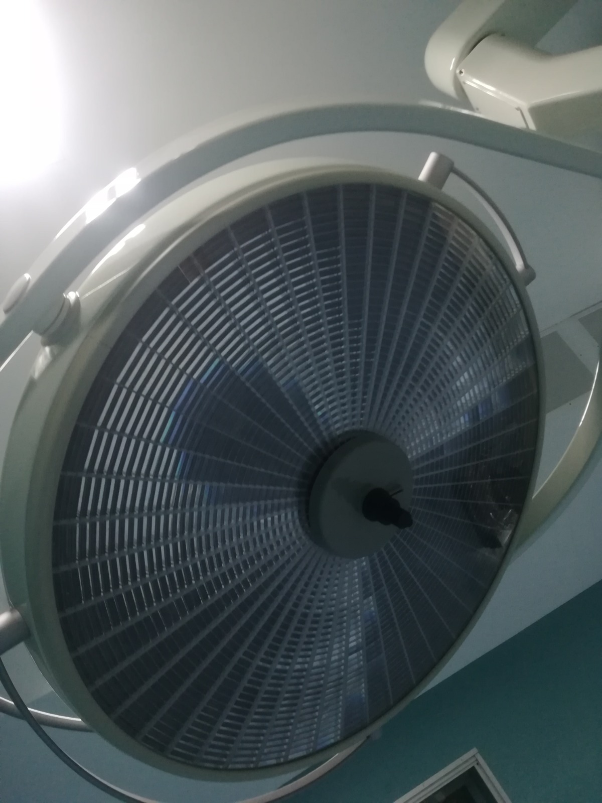 Sprzedam lampe operacyjną Alm Prismatic